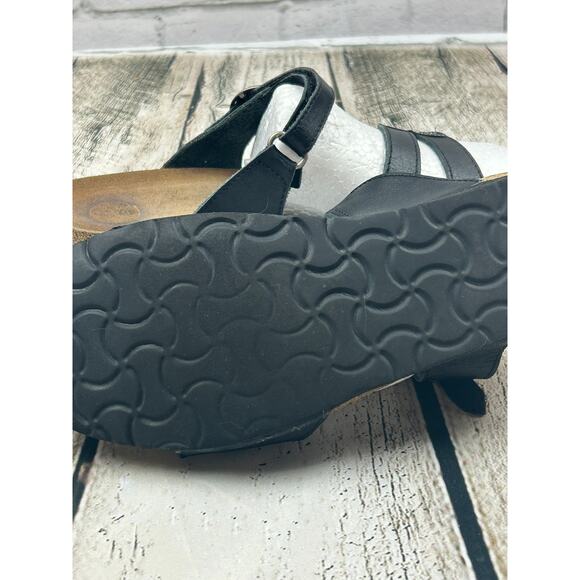 Ladies Naot Black Sandals - Size US 9, EU 40 - Picture 2 of 8